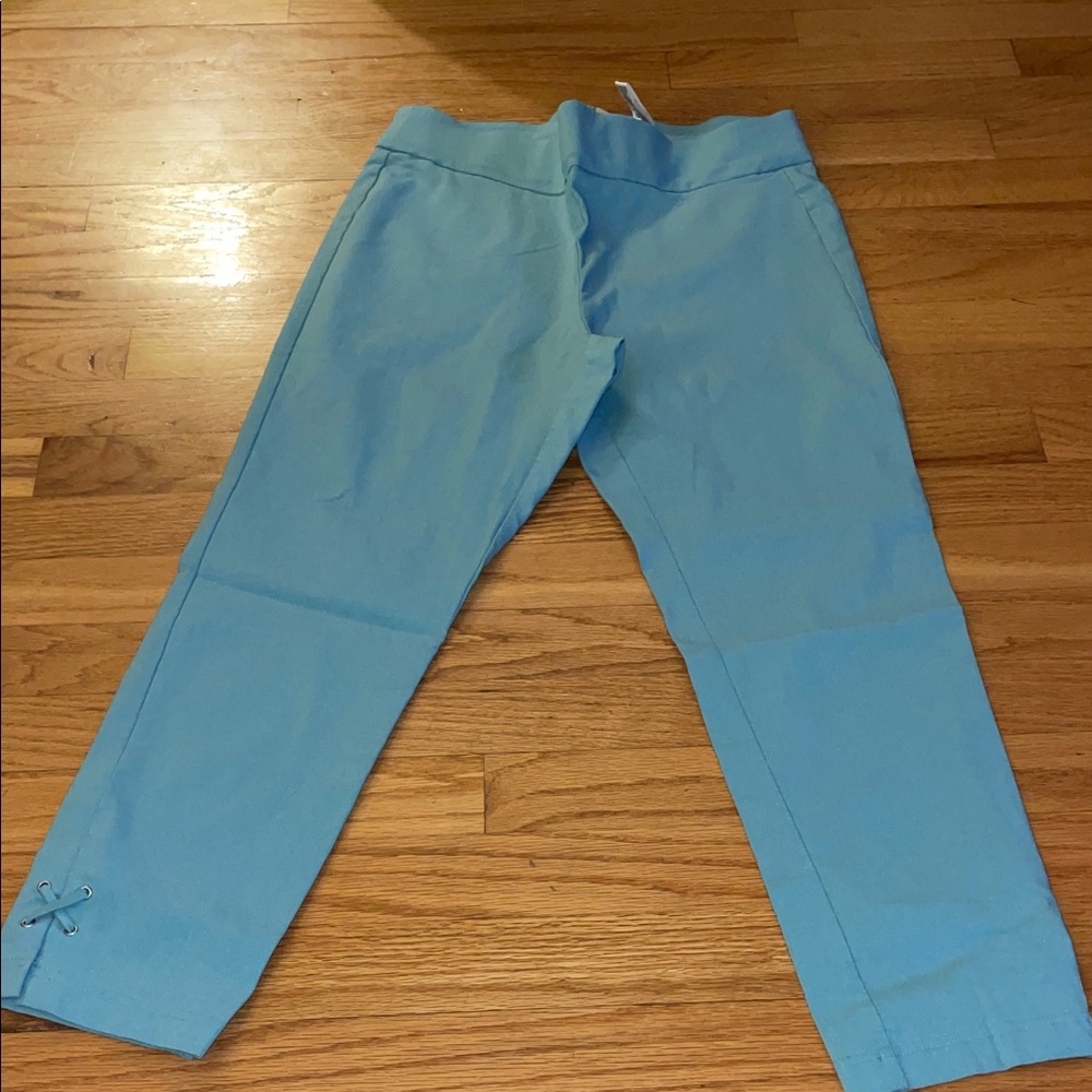 Women's Light Blue Cropped Pants